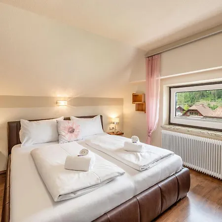 Aparthaus - By Mynests Διαμέρισμα Haus im Ennstal