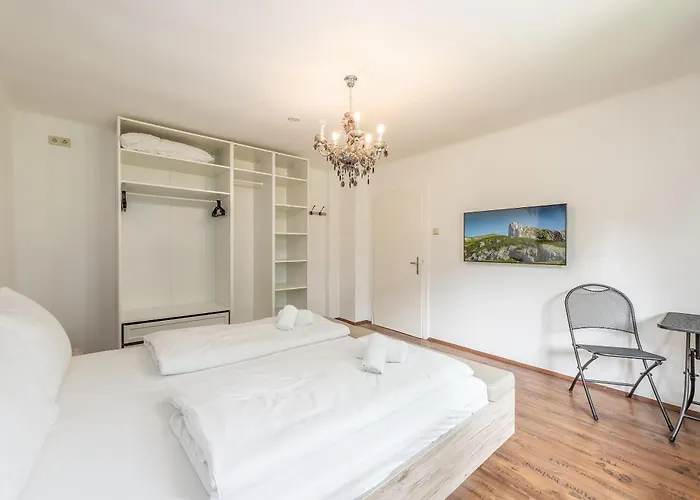 Apartmán Aparthaus - By Mynests *