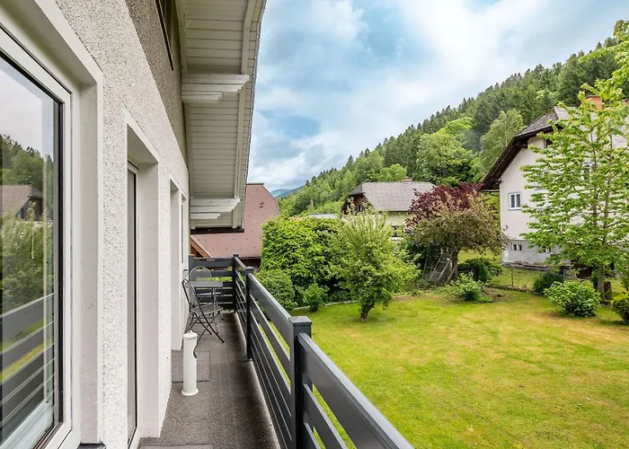 Aparthaus - By Mynests Apartmán Haus im Ennstal