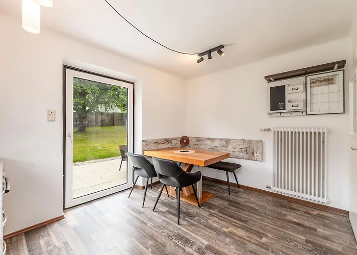 Aparthaus - By Mynests Apartmán *